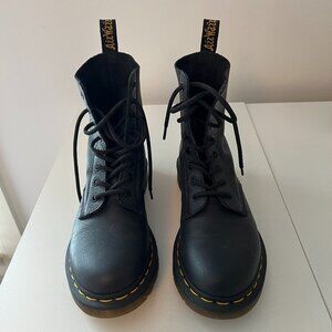 1460 Bex Pisa Leather Lace Up Boots